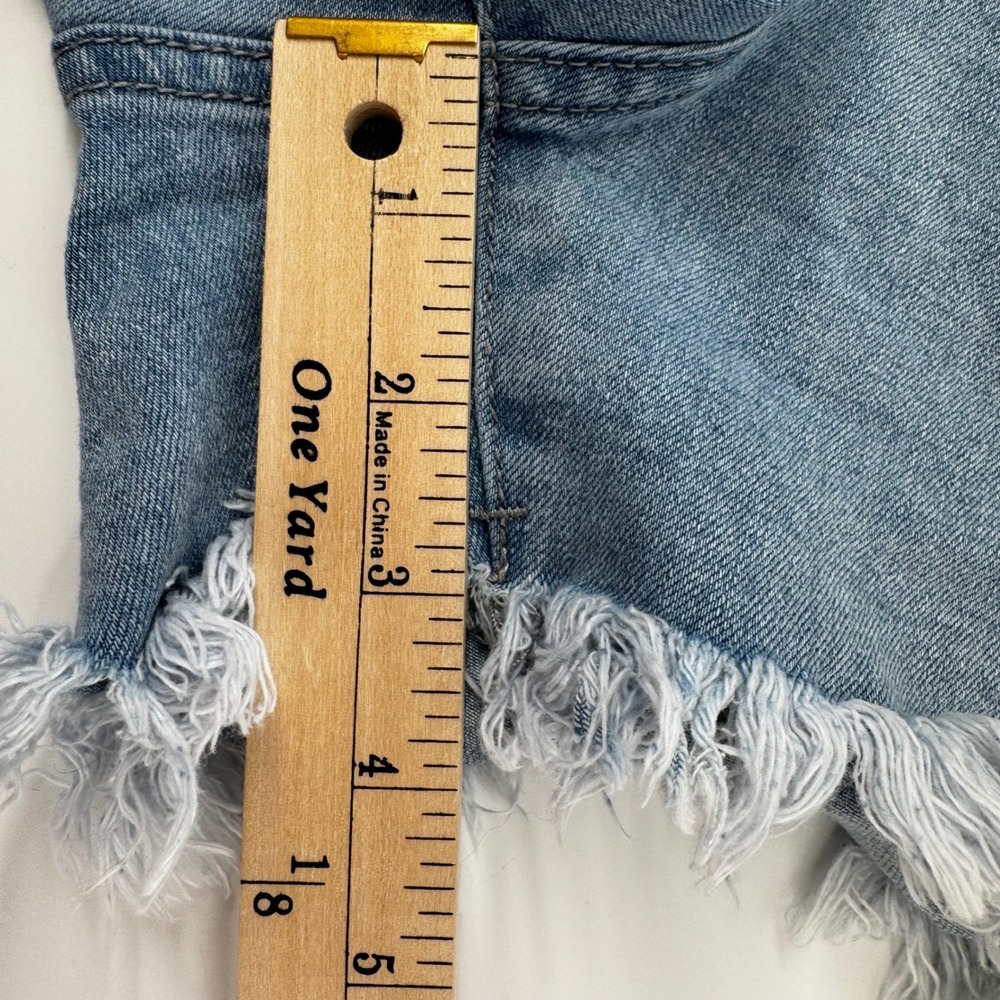 Jeans Distressed Denim Shorts Women XL Light Wash Frayed Raw Hem Ripped Casual - Picture 6 of 7